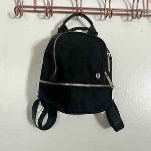 Lululemon Mini Adventerur